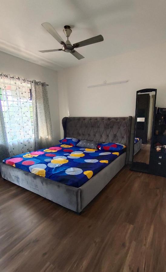 305 Home Stay Mangalore Buitenkant foto