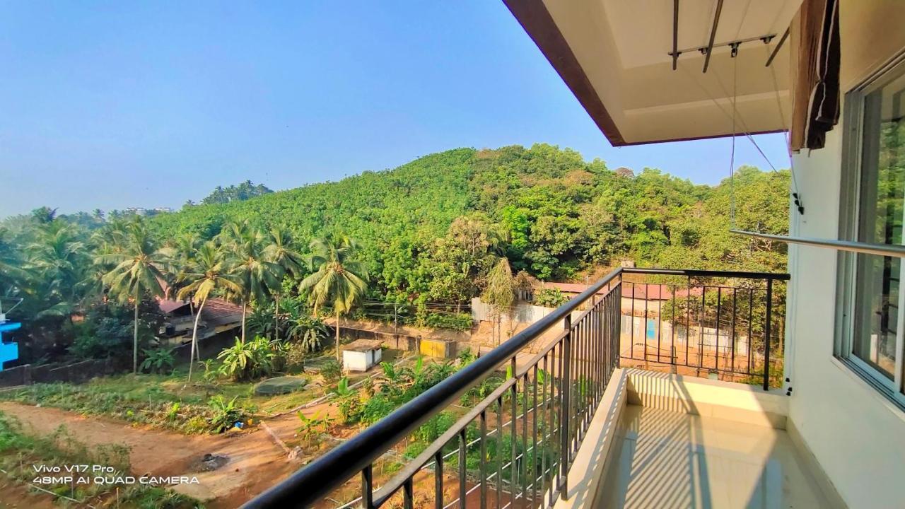 305 Home Stay Mangalore Buitenkant foto