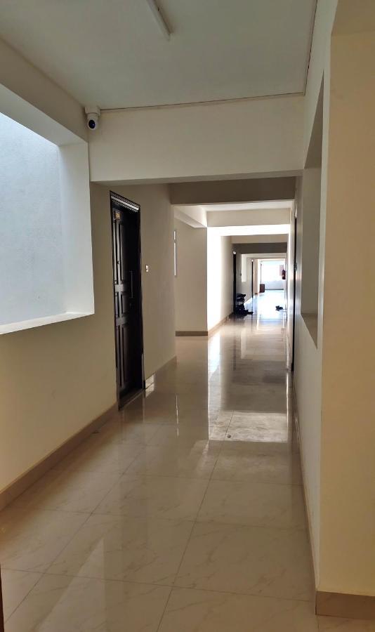 305 Home Stay Mangalore Buitenkant foto